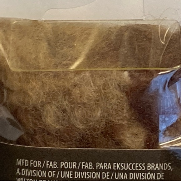 12 Dimensions FeltWorks 100% Wool Brown Curly Roving 0.25oz Needle Felti… - Picture 8 of 15